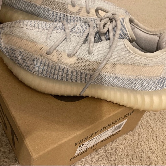 YEEZY 350 V2 Cloud white Boost size 7.5 unisex - Picture 7 of 7